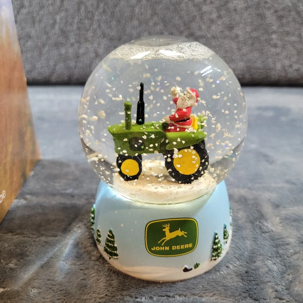 John Deere Santa on Tractor Christmas Snow Globe 2008 Spectra Collection Boxed
